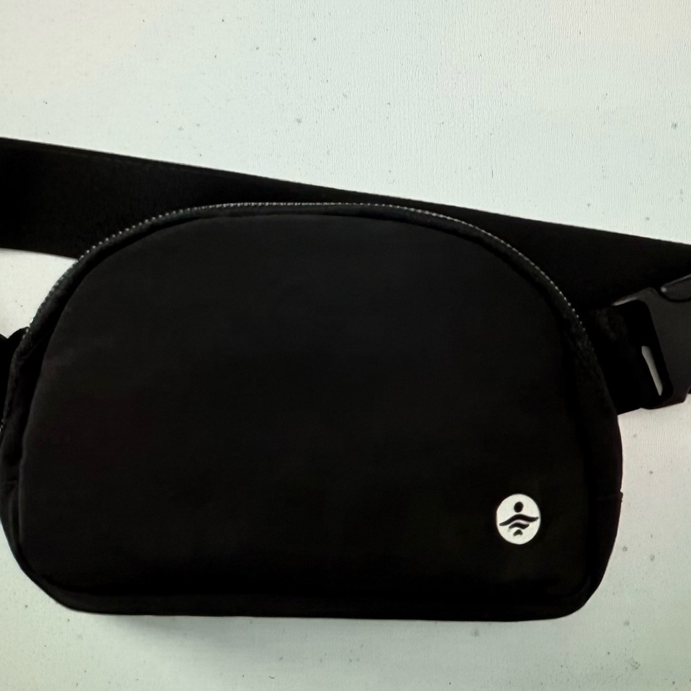 HALARA Black Crossbody Bag with Logo Accent